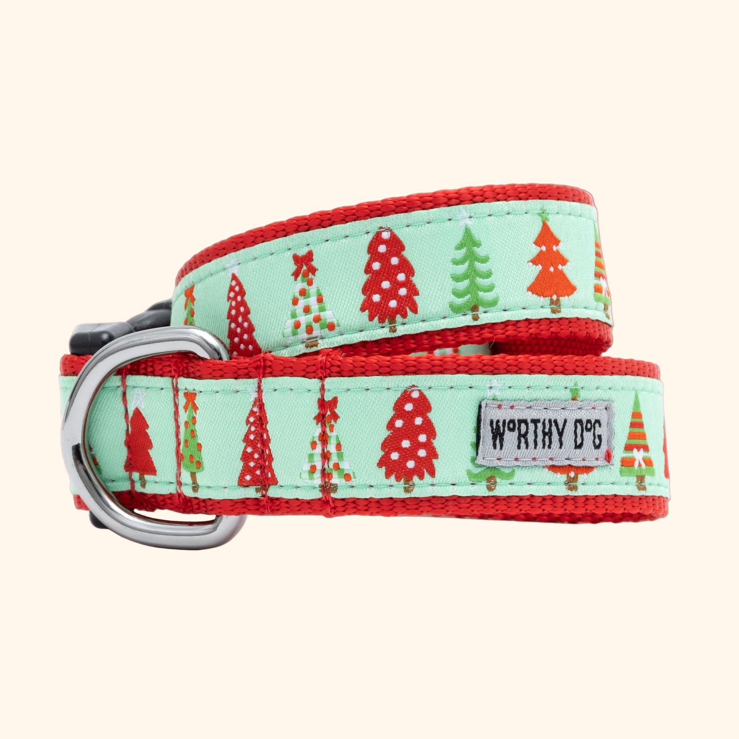 Dog collar with Christmas tree pattern