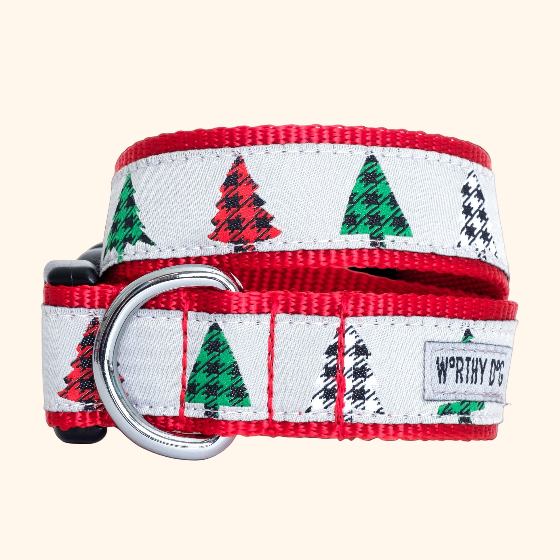 Dog collar with Christmas tree pattern